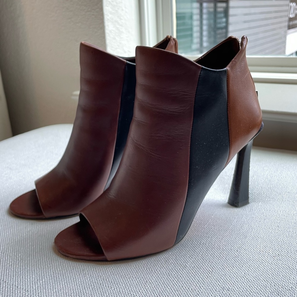Vince Camuto peep toe boots brown and black
